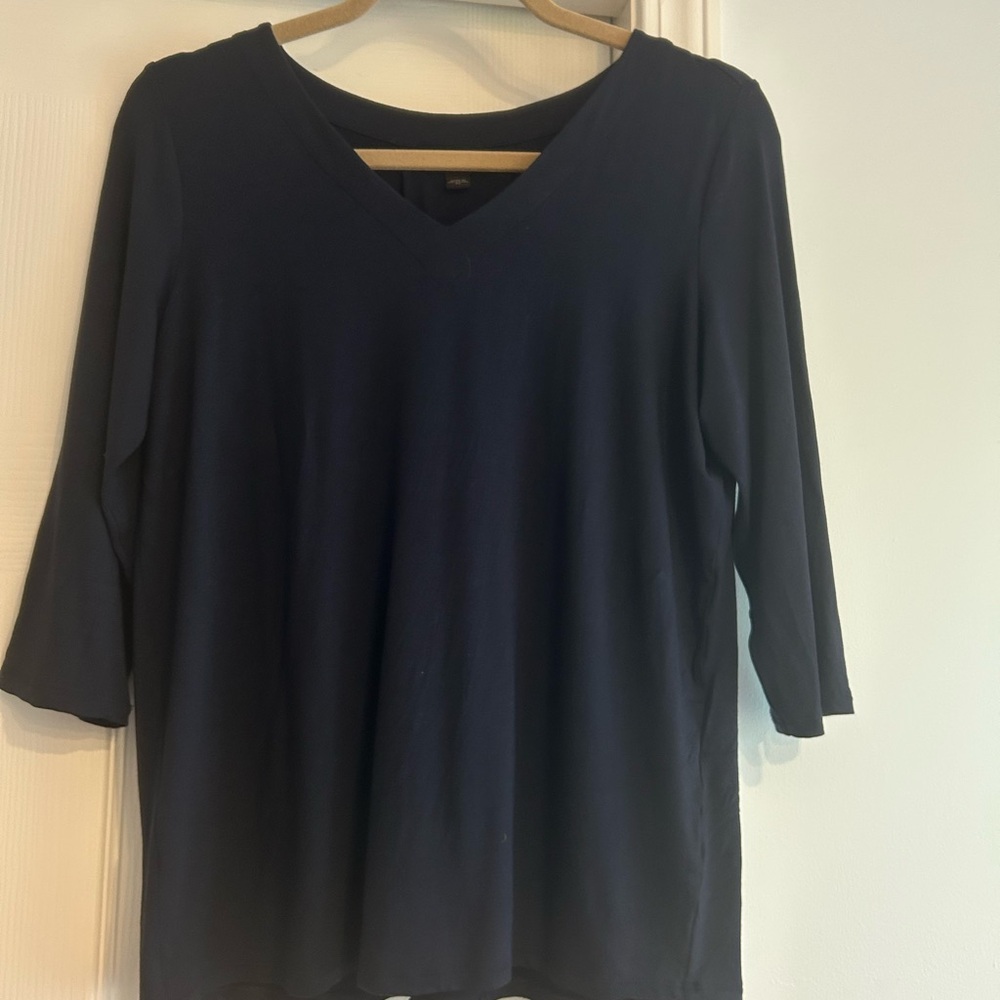 J. Jill Navy V-Neck 3/4 Sleeve Top